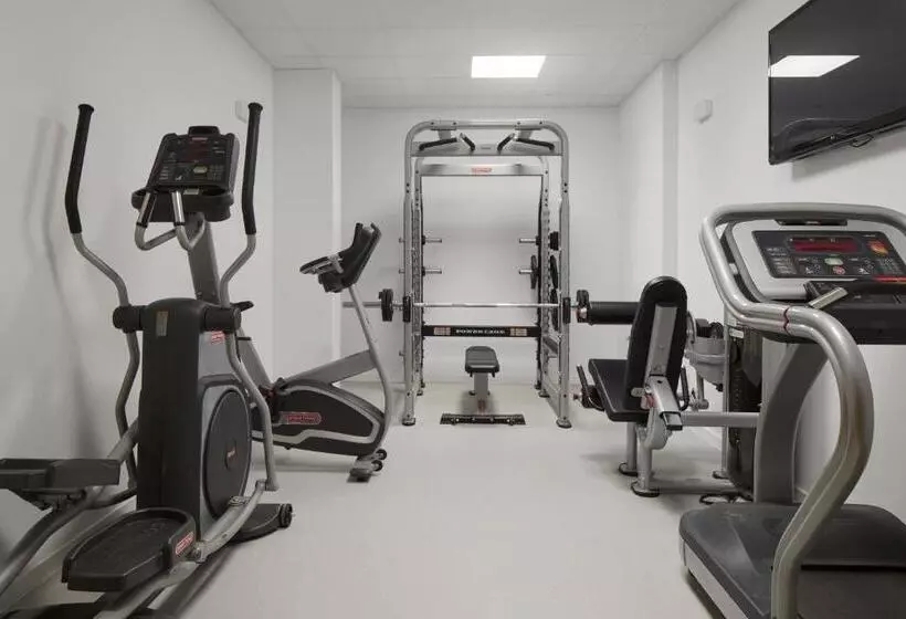 ホテル Iriguibel Huarte Pamplona