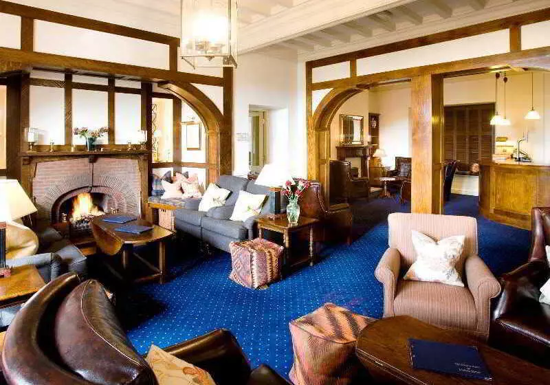 Отель Lindeth Howe