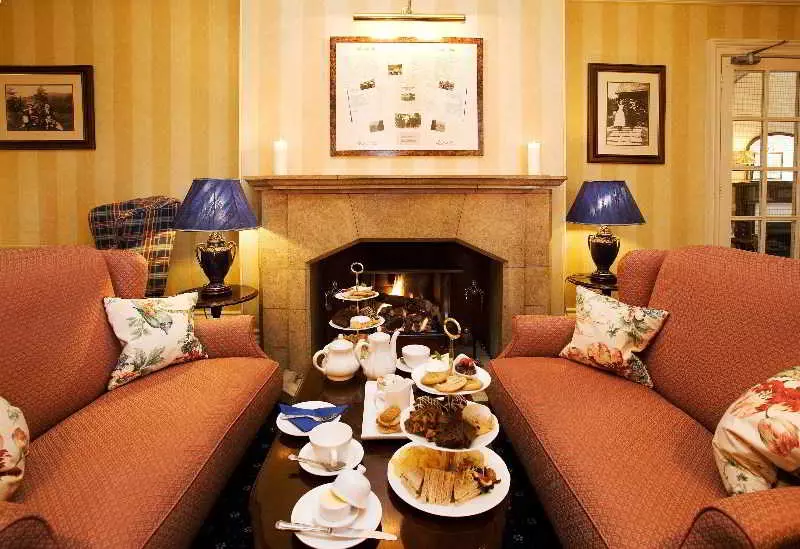 Отель Lindeth Howe