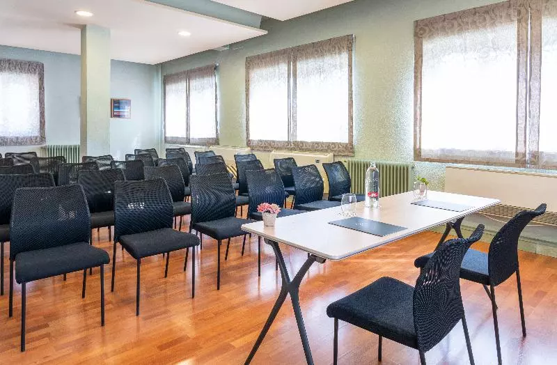 Отель Macia Monasterio De Los Basilios