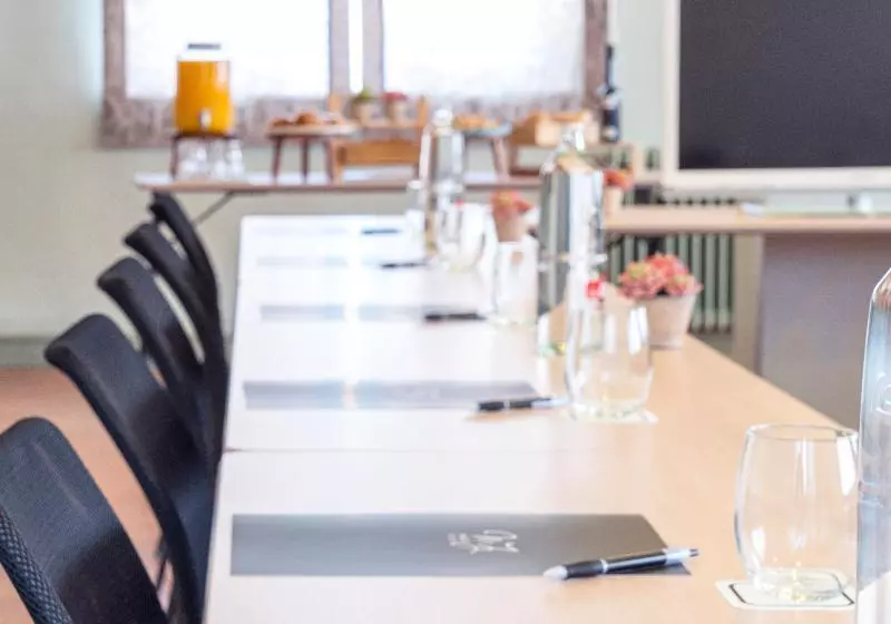 Отель Macia Monasterio De Los Basilios