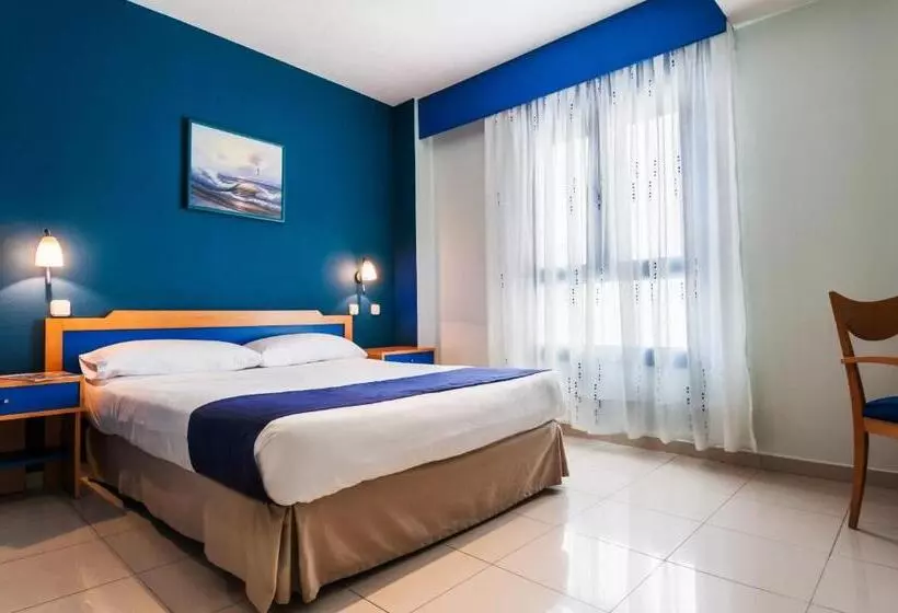 هتل Villa De Pinto