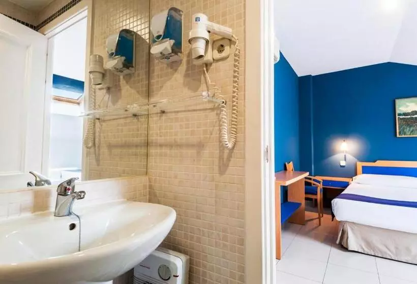 هتل Villa De Pinto