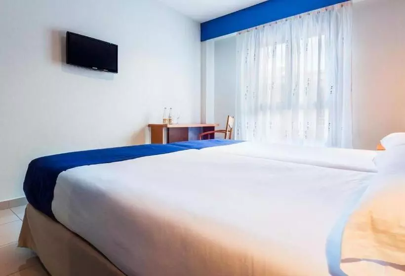 هتل Villa De Pinto