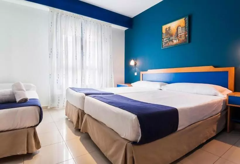 هتل Villa De Pinto