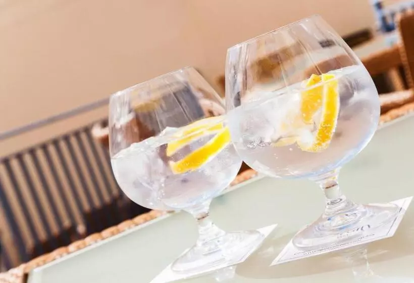 هتل Villa De Pinto