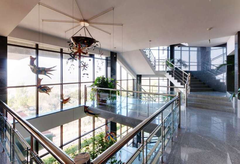 هتل Melia Castelo Branco