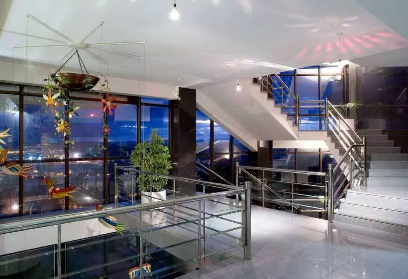 هتل Melia Castelo Branco