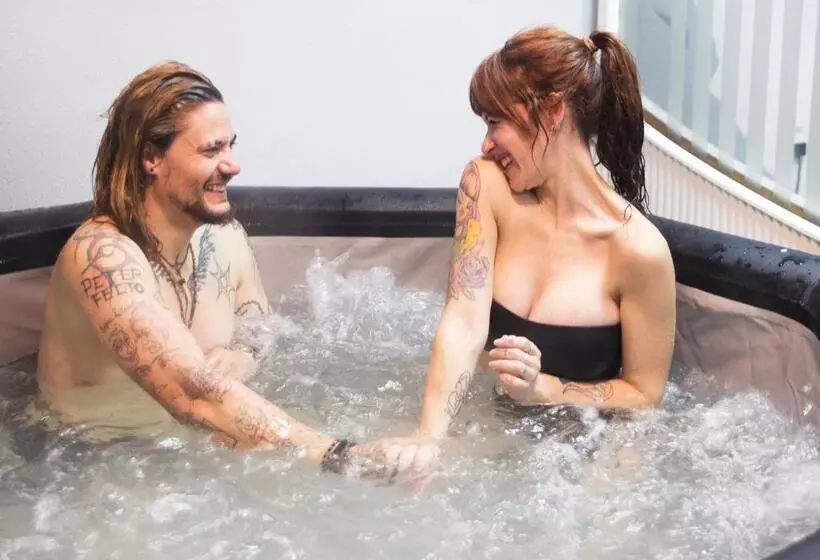 ホテル Parquemar Premium Beach