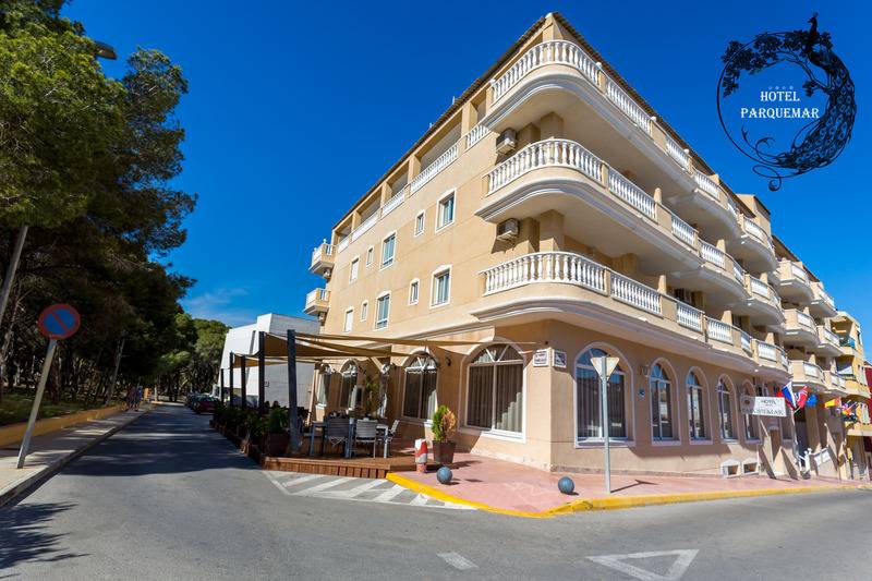 בית מלון כפרי Parquemar Premium Beach