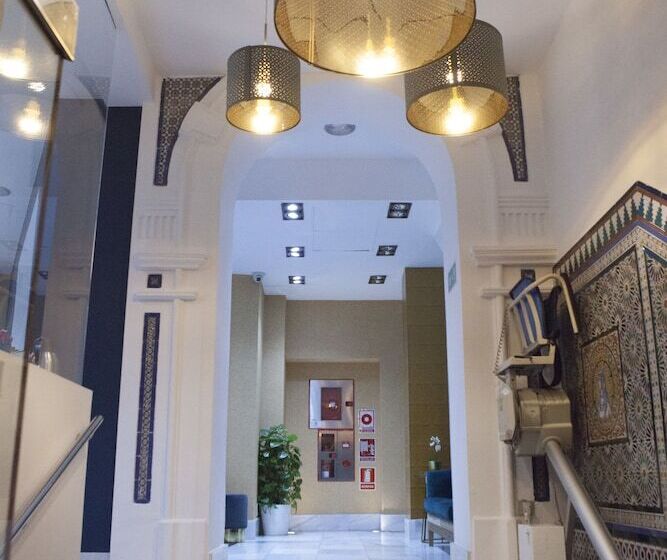 هتل Petit Palace Canalejas Sevilla