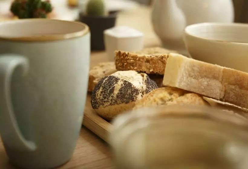 هتل Petit Palace Canalejas Sevilla