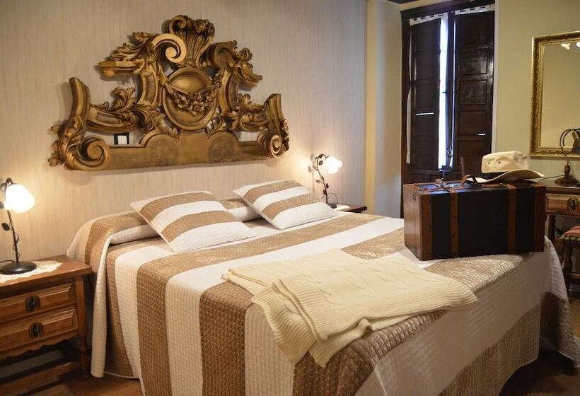 בית מלון כפרי Posada Real La Montañesa