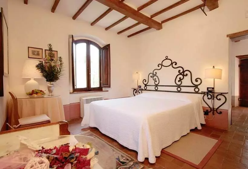 هتل Relais San Pietro In Polvano