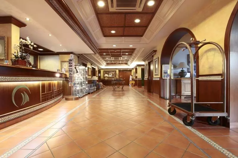 Отель Roses Platja