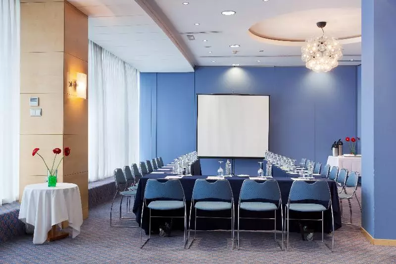 فندق Senator Parque Central