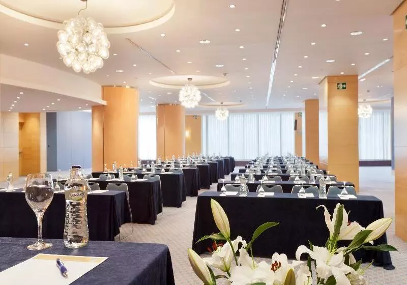 فندق Senator Parque Central