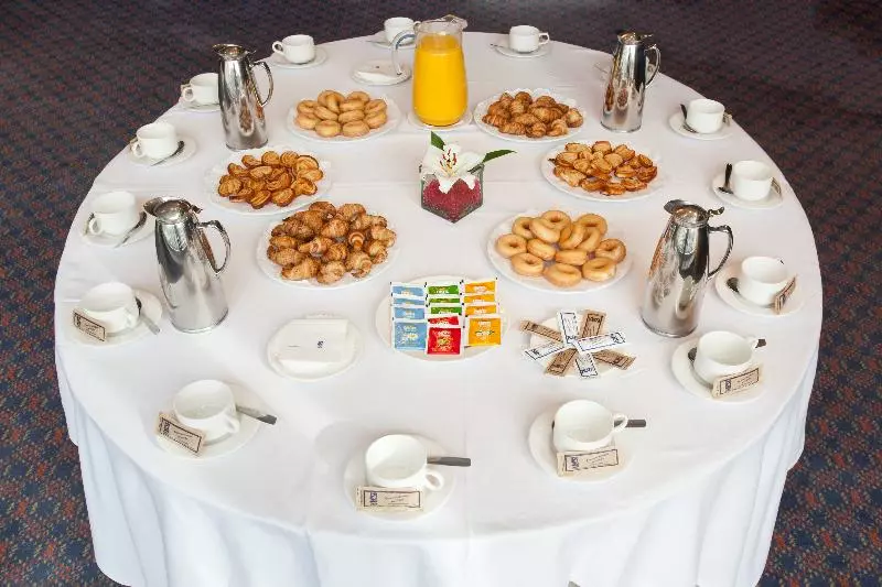 فندق Senator Parque Central