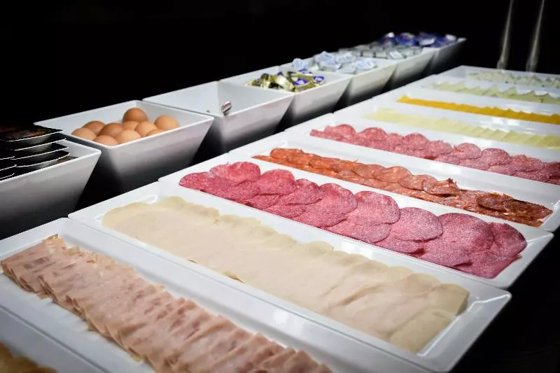 فندق Senator Parque Central