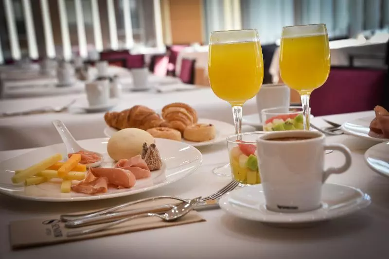 فندق Senator Parque Central