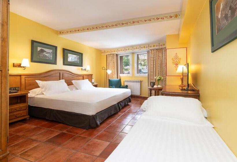 Ski Plaza Hotel & Wellness