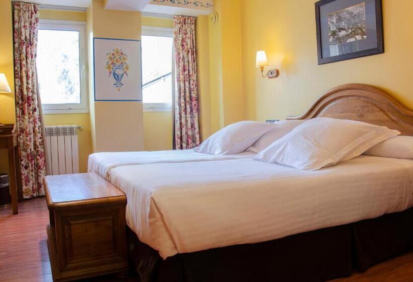 Ski Plaza Hotel & Wellness