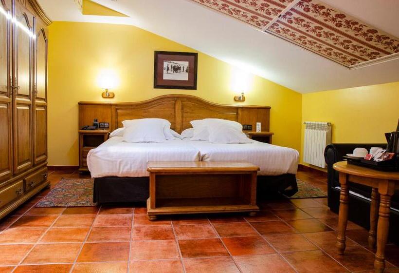 Ski Plaza Hotel & Wellness