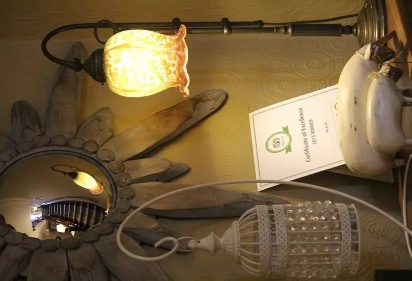 Отель The Knoll Country House