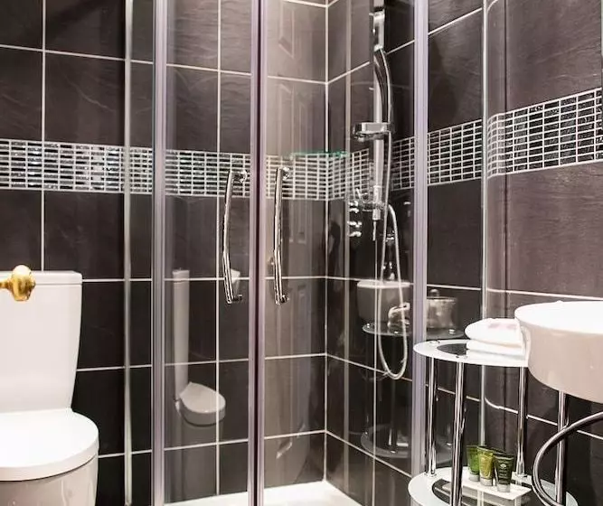 Отель The Knoll Country House