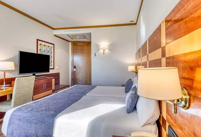 فندق Senator Parque Central