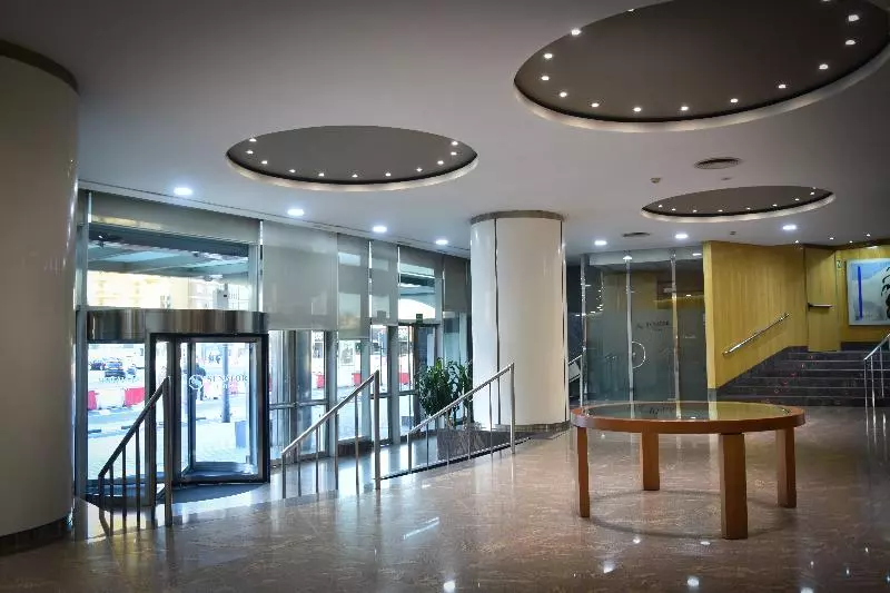 فندق Senator Parque Central