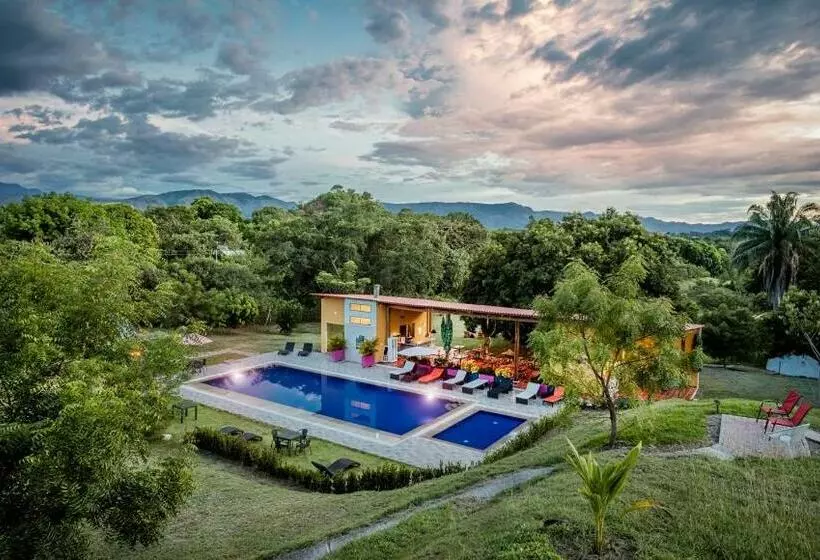 هتل Mangoo Glamping
