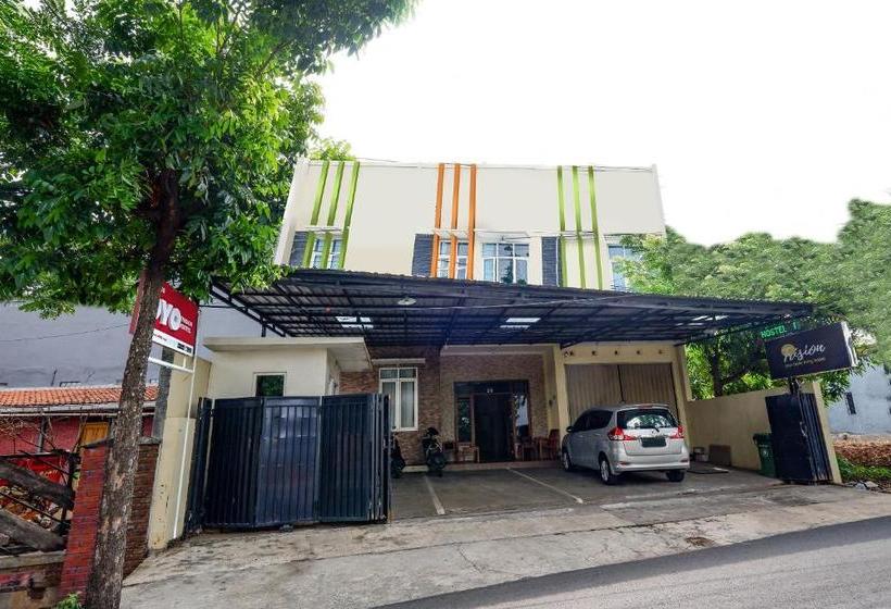 בית מלון כפרי Oyo 2428 Trision Hostel