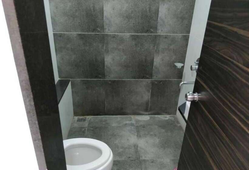 هتل President Banquet & Lawns