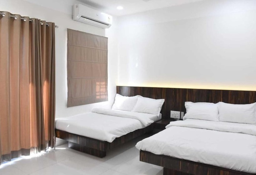 هتل President Banquet & Lawns