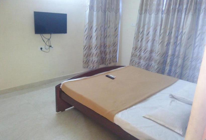 פנסיון Ferdin Cottage