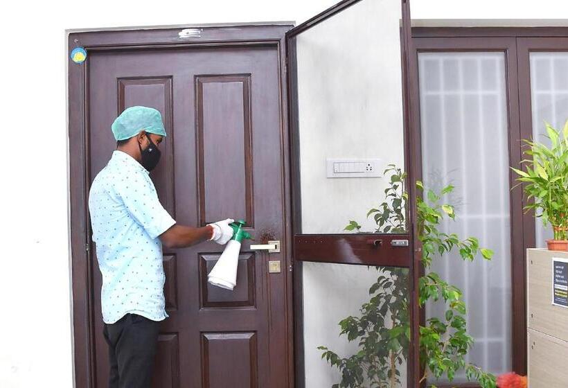 פנסיון Ferdin Cottage