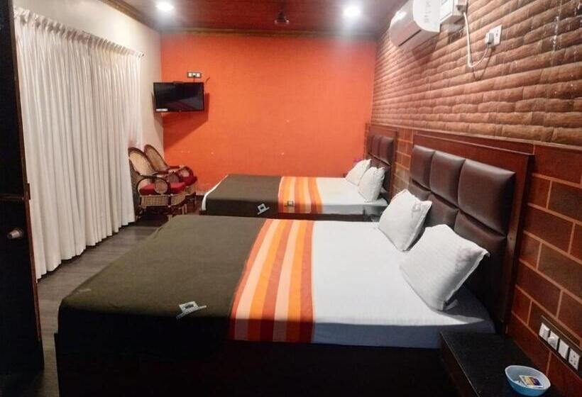 פנסיון Ferdin Cottage