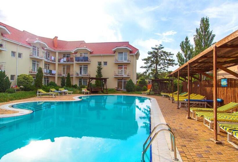 בית מלון כפרי Delfin