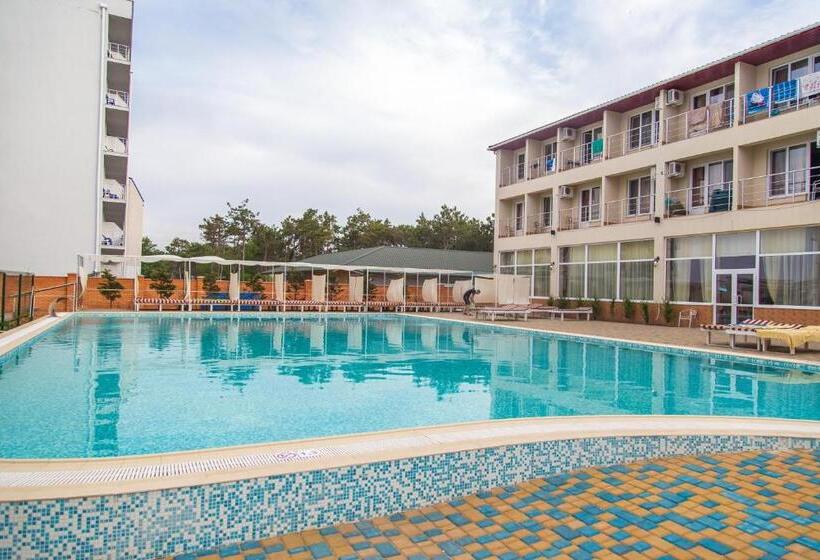 בית מלון כפרי Delfin