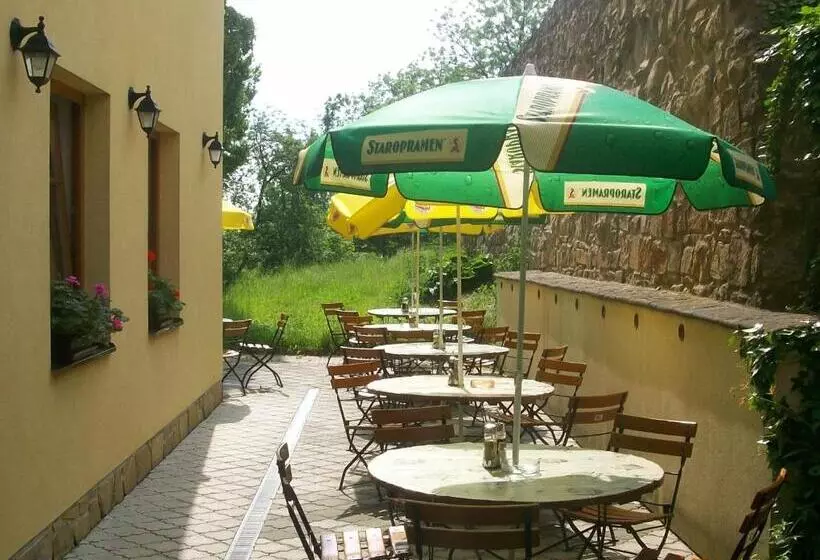 Hotelli U Brány