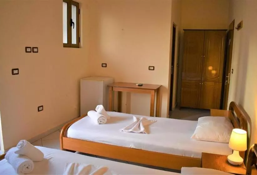 هتل Villa Zeneli