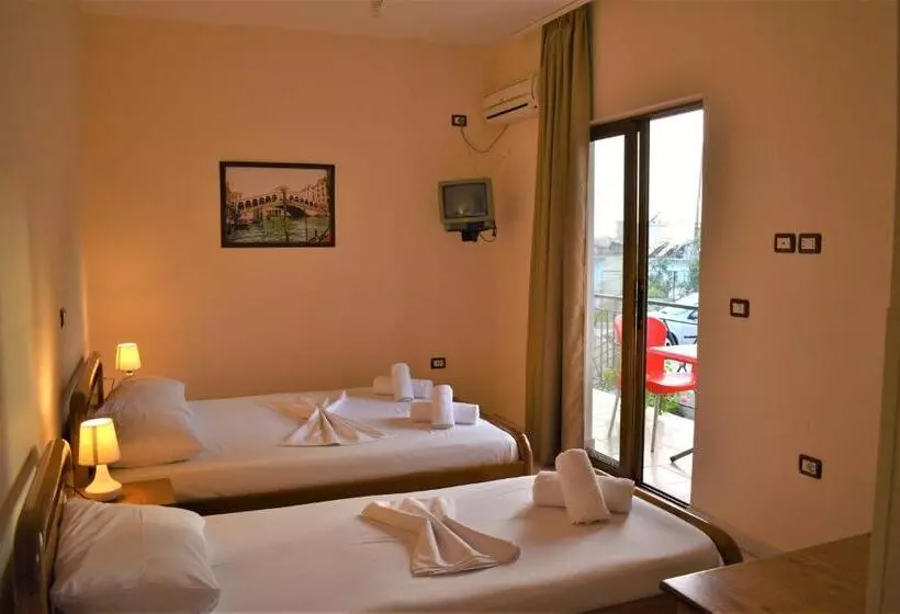 هتل Villa Zeneli