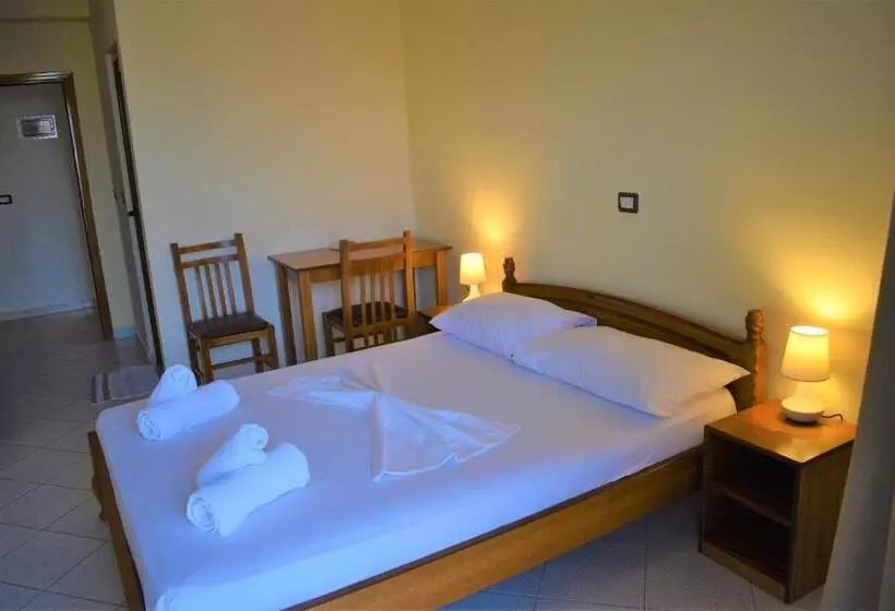 هتل Villa Zeneli