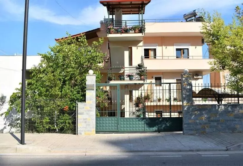 هتل Villa Zeneli