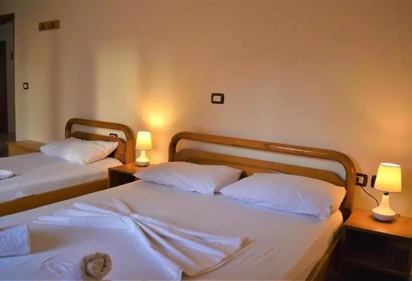 هتل Villa Zeneli