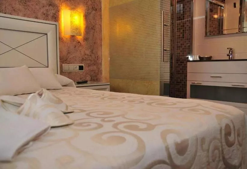 Pensione Hostal Rabel
