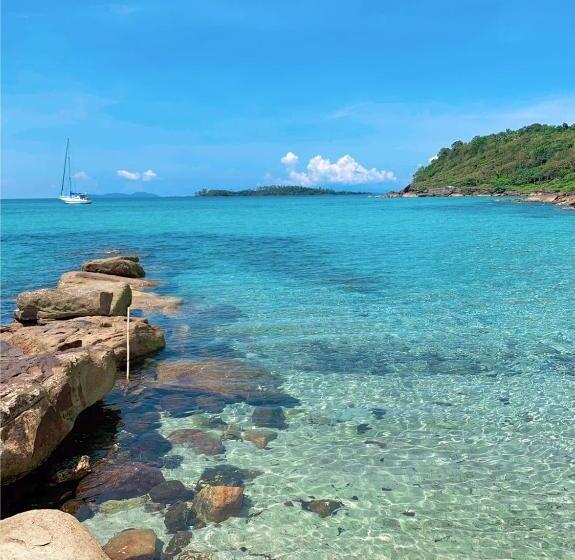 Suanya Kohkood Resort And Spa