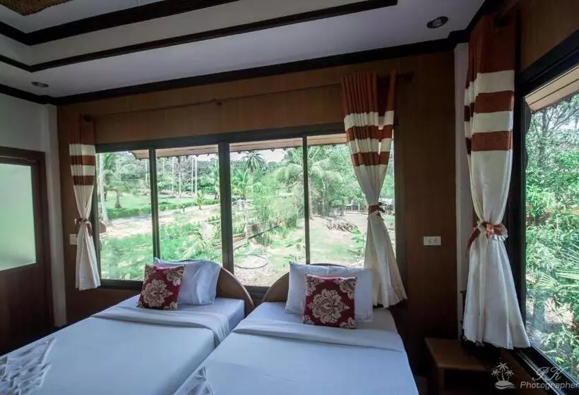 Suanya Kohkood Resort And Spa