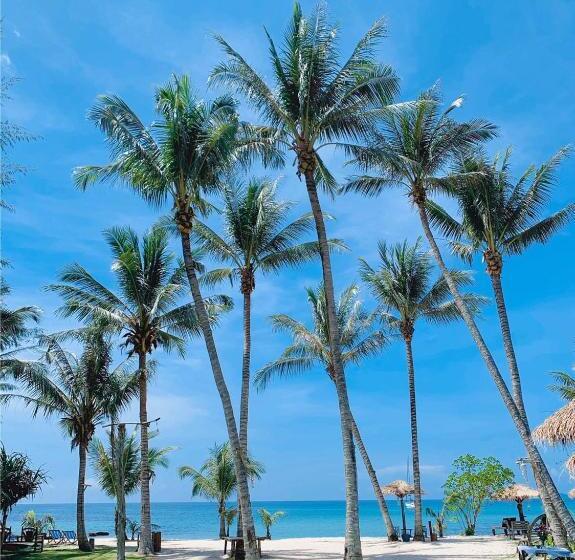 Suanya Kohkood Resort And Spa